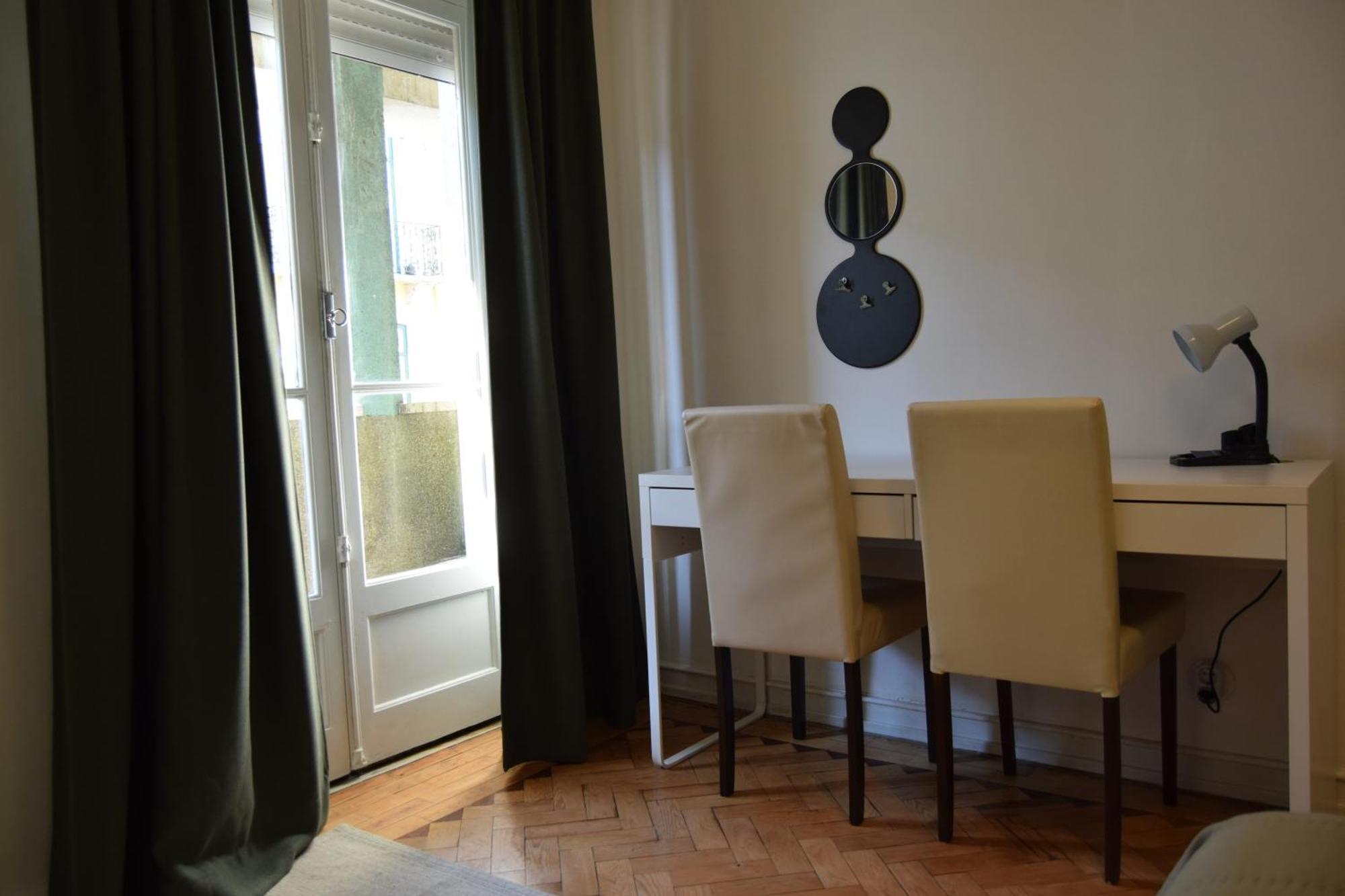 Young Apartment Lisbona Esterno foto