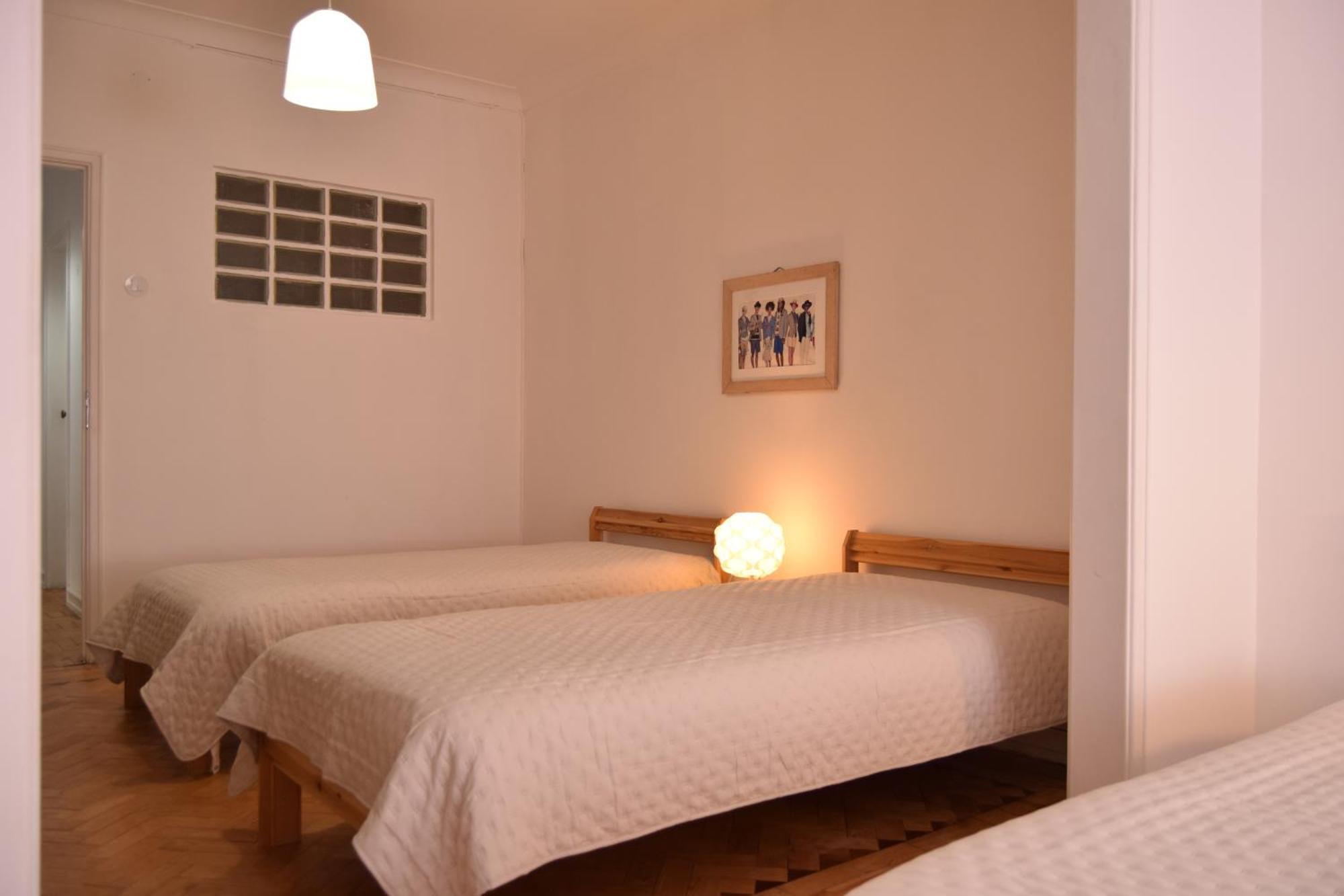 Young Apartment Lisbona Esterno foto